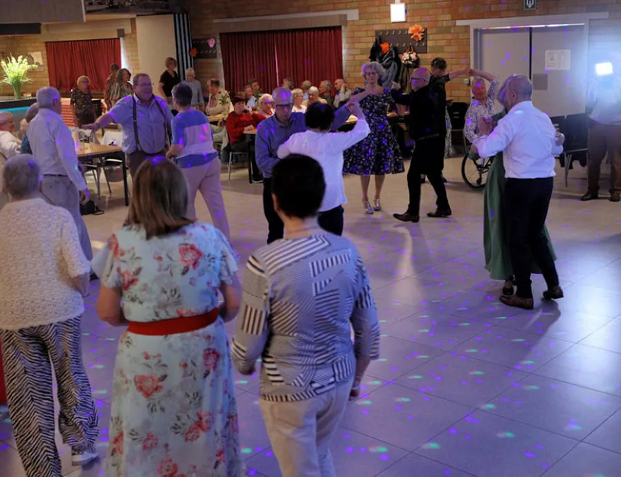 Seniorenswing in zaal Kempengalm 2026, foto 10 van 48