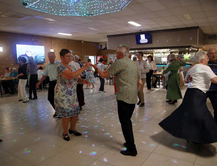 Seniorenswing in zaal Kempengalm 2026, foto 33 van 48