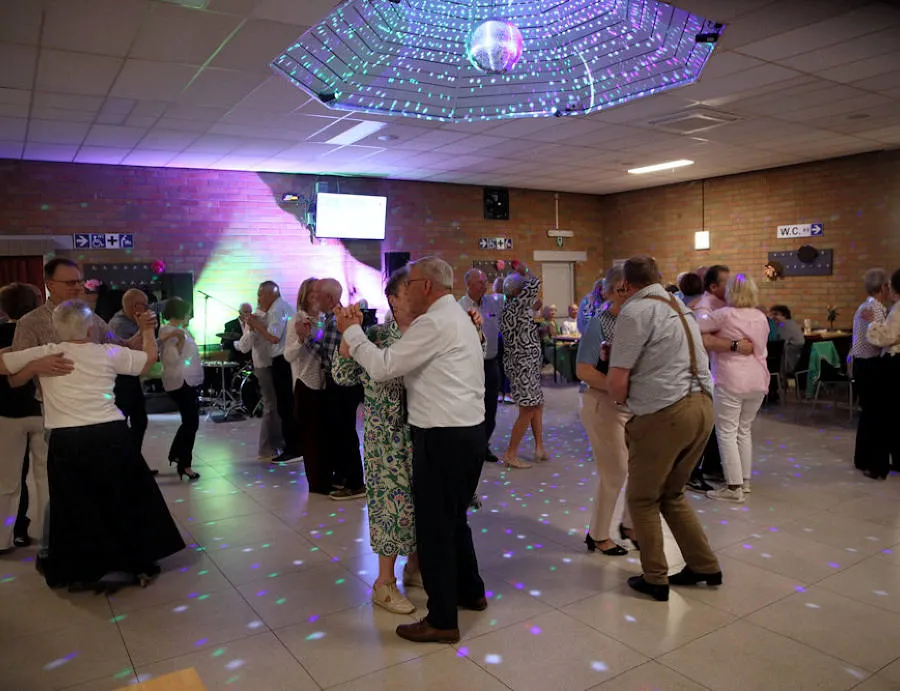 Seniorenswing in zaal Kempengalm 2026, foto 46 van 48